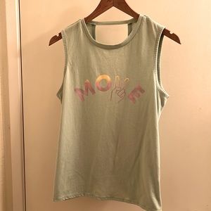 Grayson/Threads “Move” muscle tee